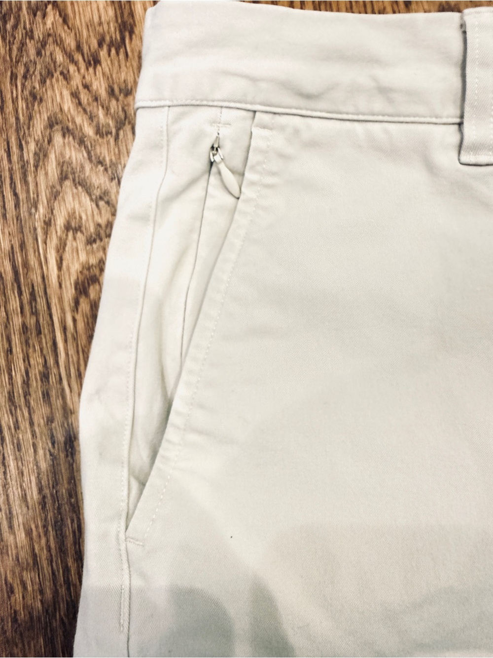 Bonobos Khaki 5” Standard Chino Shorts size 32 - Picture 2 of 6